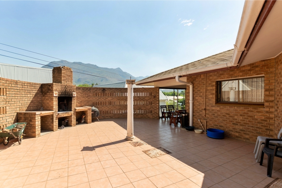 3 Bedroom Property for Sale in Riebeek Kasteel Western Cape